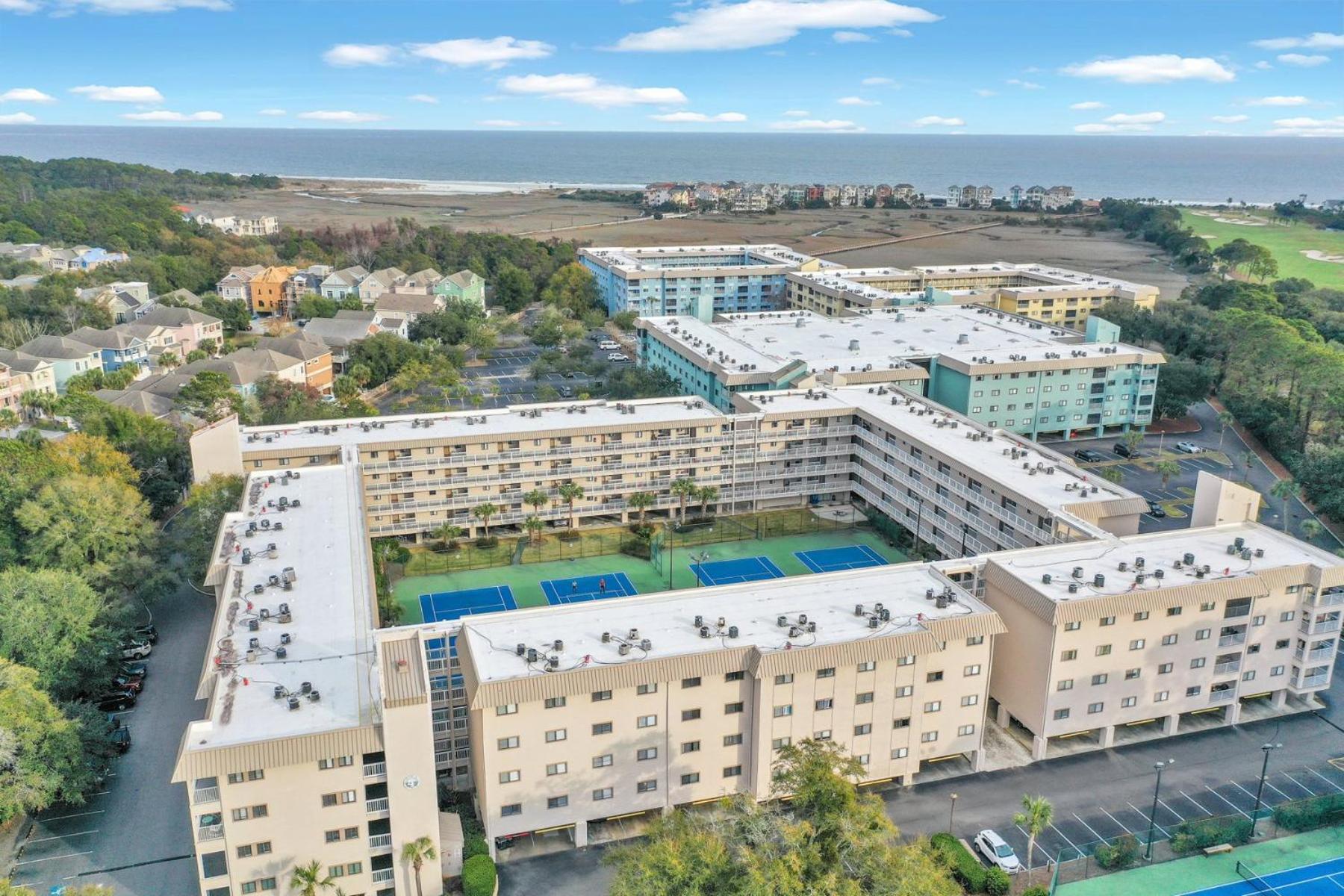 Апартаменты Welcome To Your Beachside Escape! Хилтон-Хед-Айленд Экстерьер фото
